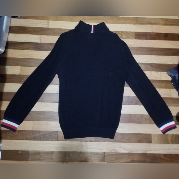 Tommy Hilfiger Sweater - Picture 3 of 3
